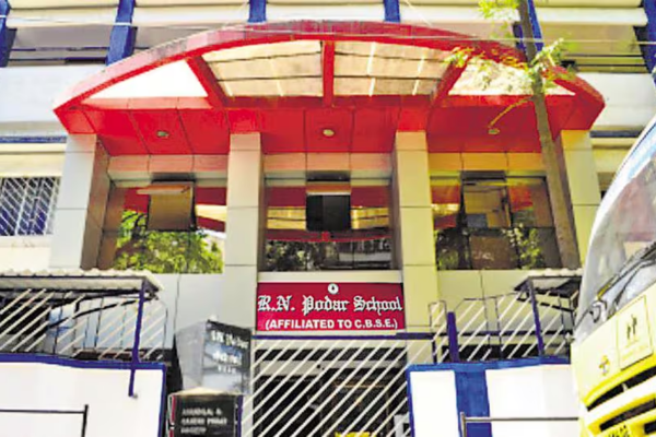R.N. Podar School, Santacruz West
