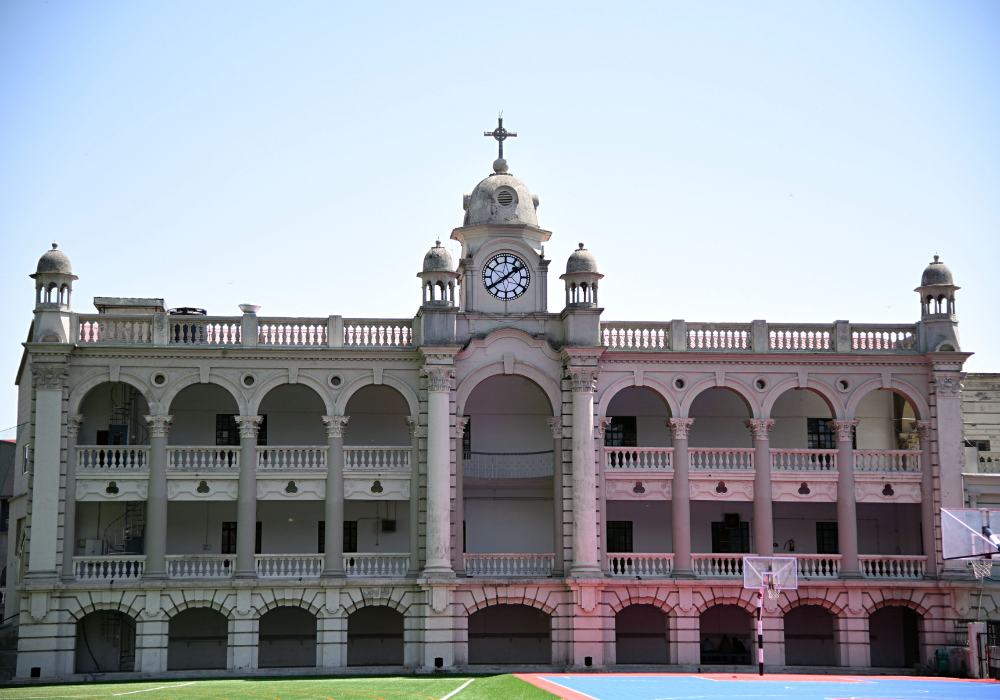 3. St. George Allen School 